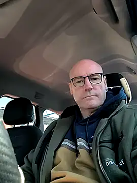 bogland33 online show from March 17, 9:44 am