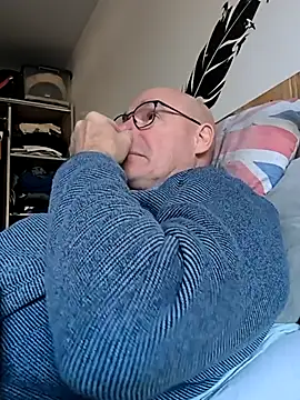 bogland33 online show from November 30, 1:59 pm