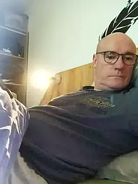 bogland33 online show from January 12, 7:41 pm