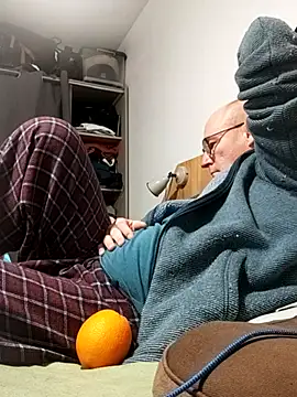 bogland33 online show from February 4, 7:31 pm