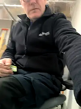 bogland33 online show from March 4, 4:35 pm