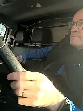 bogland33 online show from March 27, 5:12 pm