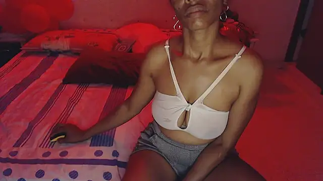 Snapshot of SashaBrianna99 chatting on March 11, 3:26 am SashaBrianna99 online show from March 11, 3:26 am