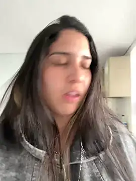 ARITOO  online show from January 19, 10:06 pm