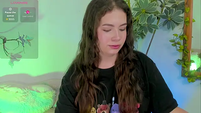 KarenPautt online show from March 17, 5:27 pm