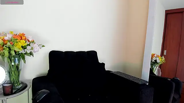 its  angelica  online show from April 17, 6:44 pm