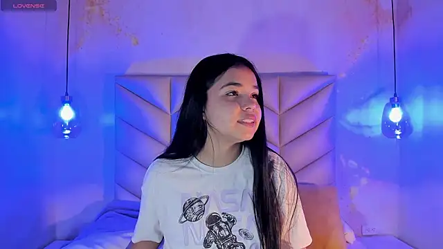 AuroraFiore online show from February 20, 11:32 pm