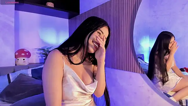 AuroraFiore online show from March 21, 3:44 am