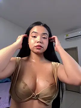 AuroraFiore online show from April 6, 3:26 am