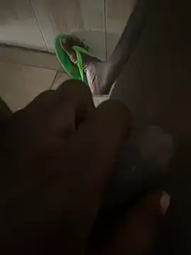 black dick01001 online show from April 9, 10:42 am