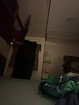 Snapshot of devinshd chatting on October 24, 5:48 am devinshd online show from October 24, 5:48 am