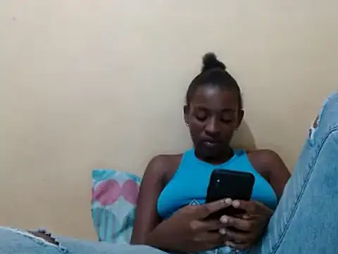 SexyRed18 online show from February 9, 7:30 pm