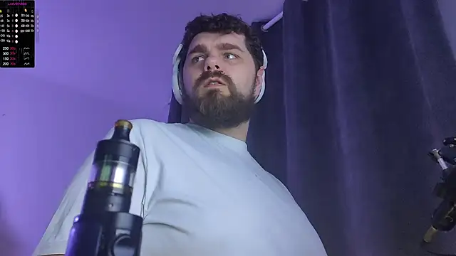 Snapshot of KingMarti chatting on January 13, 4:40 am KingMarti online show from January 13, 4:40 am