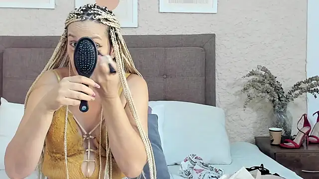 CarolinaGlamour online show from September 10, 2:33 am