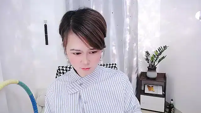 Snapshot of Fan_ting chatting on February 13, 11:17 am Fan ting online show from February 13, 11:17 am