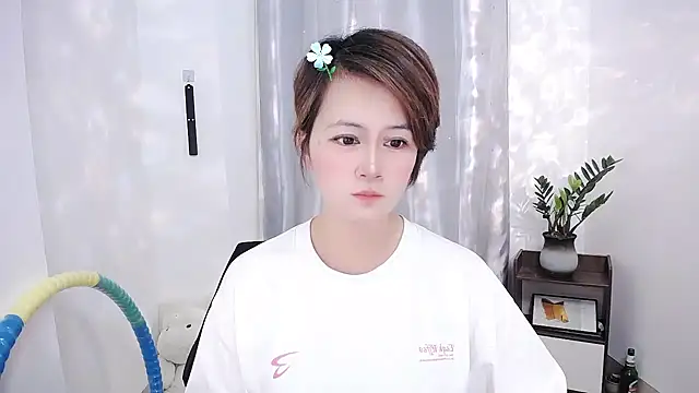 Snapshot of Fan_ting chatting on February 15, 6:55 am Fan ting online show from February 15, 6:55 am