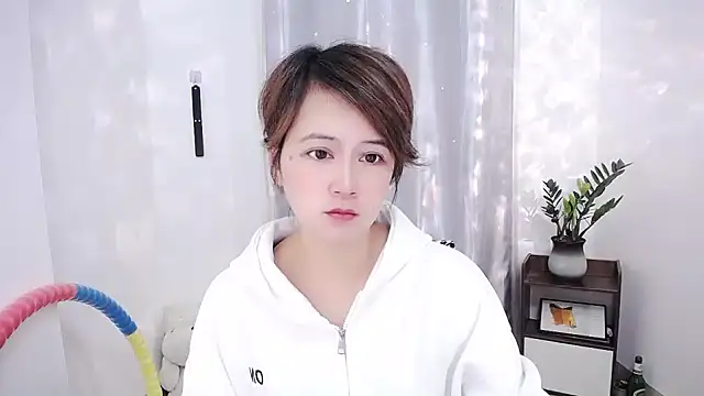 Snapshot of Fan_ting chatting on February 16, 3:47 am Fan ting online show from February 16, 3:47 am