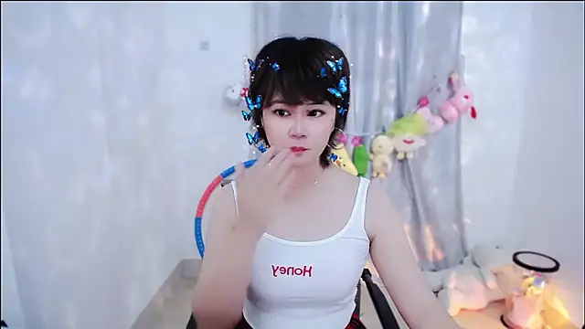 Snapshot of Fan_ting chatting on October 13, 11:27 pm Fan ting online show from October 13, 11:27 pm