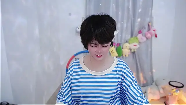 Snapshot of Fan_ting chatting on October 19, 2:01 am Fan ting online show from October 19, 2:01 am