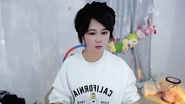 Snapshot of Fan_ting chatting on November 22, 12:04 pm Fan ting online show from November 22, 12:04 pm