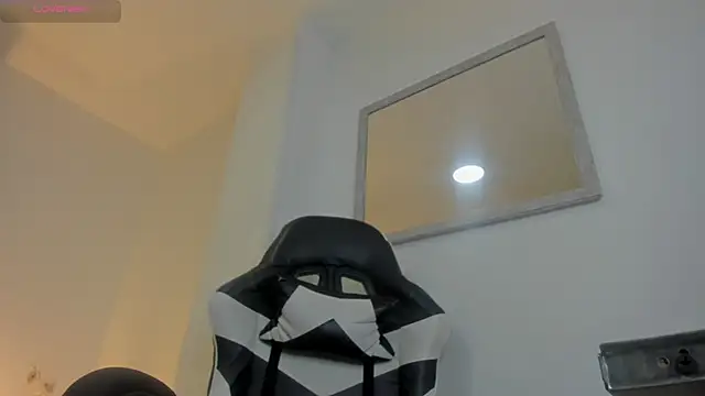 Snapshot of evelin_leroy chatting on November 28, 12:08 pm evelin leroy online show from November 28, 12:08 pm