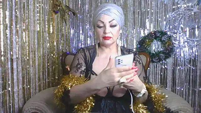 Izabella gold online show from December 28, 12:45 pm