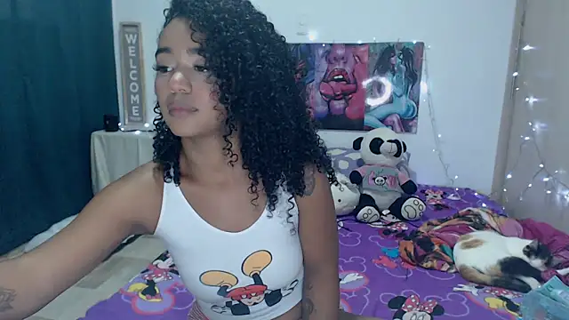 Snapshot of evafoxs chatting on February 27, 6:42 pm evafoxs online show from February 27, 6:42 pm