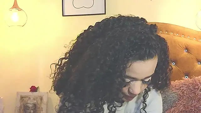 Snapshot of evafoxs chatting on November 22, 11:04 pm evafoxs online show from November 22, 11:04 pm