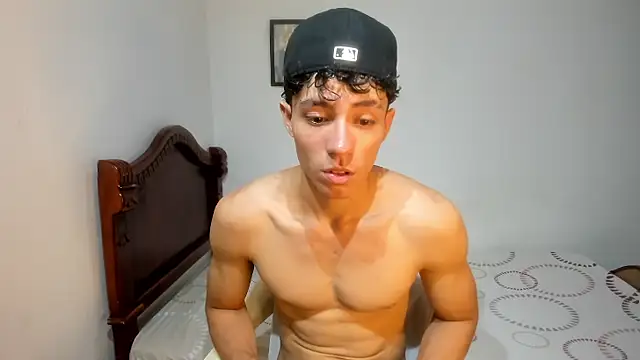 Snapshot of enzo_sloran chatting on September 11, 4:18 pm enzo sloran online show from September 11, 4:18 pm