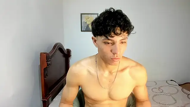 Snapshot of enzo_sloran chatting on September 23, 4:21 pm enzo sloran online show from September 23, 4:21 pm