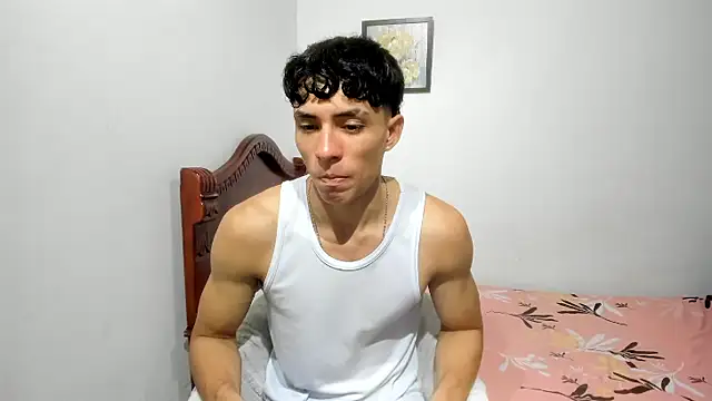 Snapshot of enzo_sloran chatting on October 13, 3:34 pm enzo sloran online show from October 13, 3:34 pm