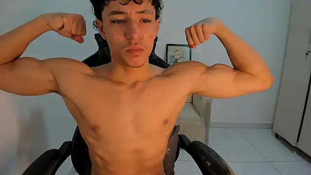 enzo sloran online show from April 6, 7:04 pm