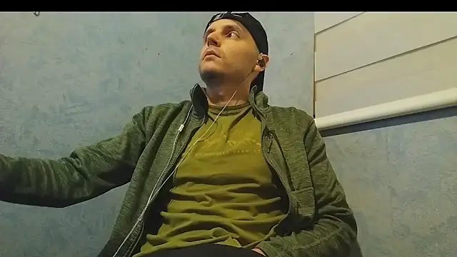 Snapshot of nextdoorneighbor chatting on December 14, 12:33 am nextdoorneighbor online show from December 14, 12:33 am