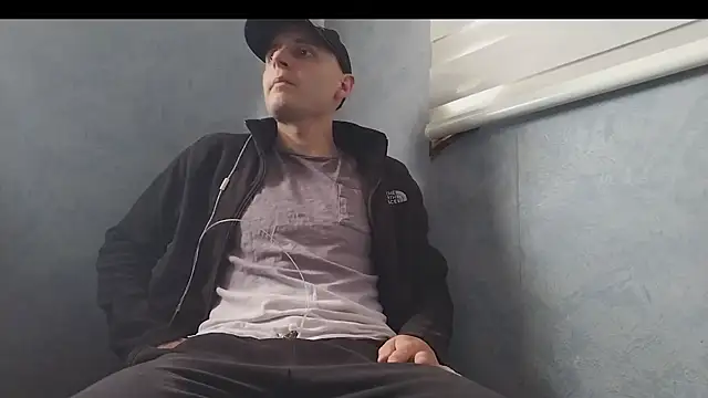 Snapshot of nextdoorneighbor chatting on January 17, 7:27 pm nextdoorneighbor online show from January 17, 7:27 pm