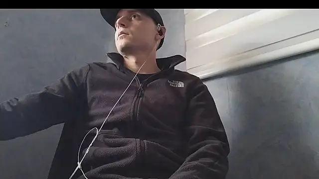 Snapshot of nextdoorneighbor chatting on February 25, 6:31 pm nextdoorneighbor online show from February 25, 6:31 pm