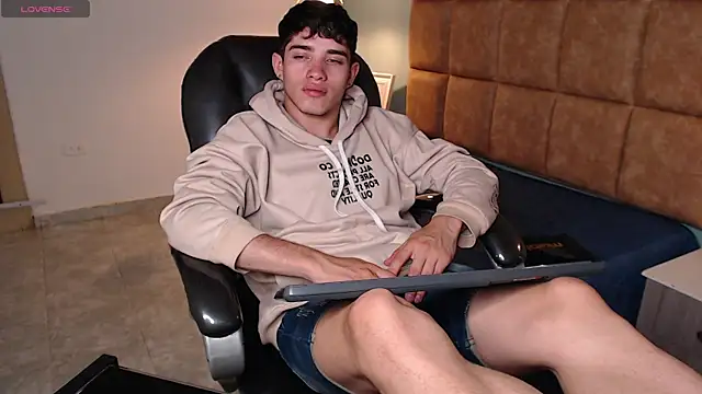 AlejooTwink online show from February 9, 7:19 pm