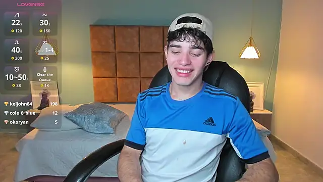 AlejooTwink online show from November 15, 3:37 am