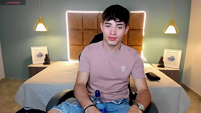 AlejooTwink online show from March 3, 1:34 am