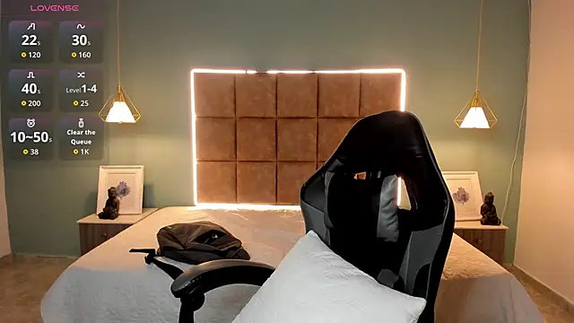 AlejooTwink online show from April 21, 3:35 am