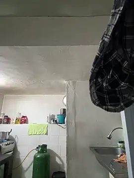 siri duque online show from April 7, 10:26 am