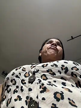siri duque online show from May 24, 3:11 am