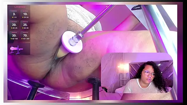 MhiaRey online show from March 30, 1:34 pm