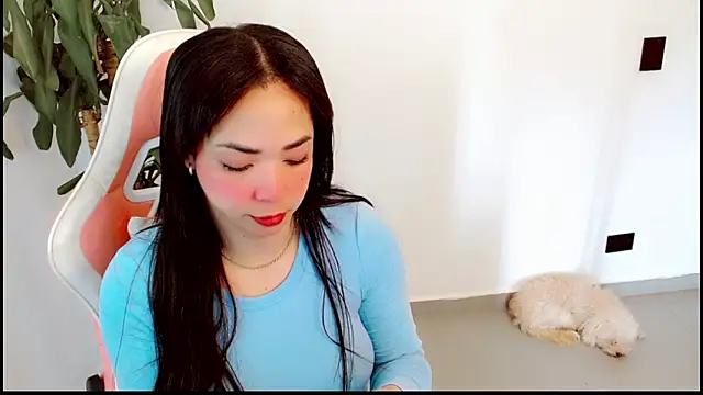 Kylie martinez online show from April 23, 1:13 pm