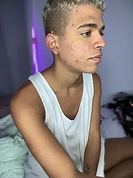 Leo bunny hot online show from March 18, 9:29 pm