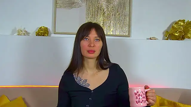 AlexandraBloom online show from February 27, 6:30 pm