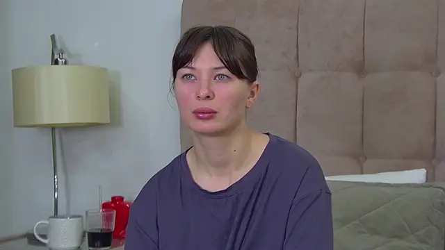 AlexandraBloom online show from March 9, 6:23 pm