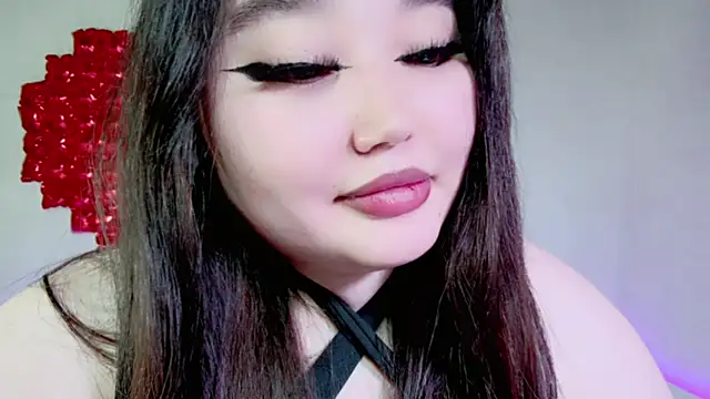 Snapshot of amina_moonlightt chatting on February 20, 7:12 am amina moonlightt online show from February 20, 7:12 am