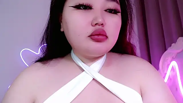 Snapshot of amina_moonlightt chatting on September 27, 1:54 am amina moonlightt online show from September 27, 1:54 am