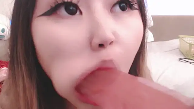 amelia sunlight online show from April 19, 6:10 pm