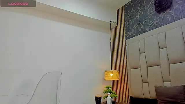 chimi88 online show from March 8, 4:28 pm